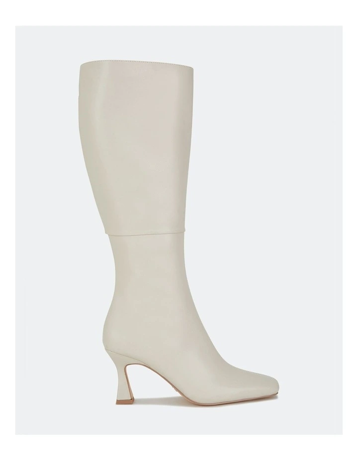 Octavia Boots in Cream