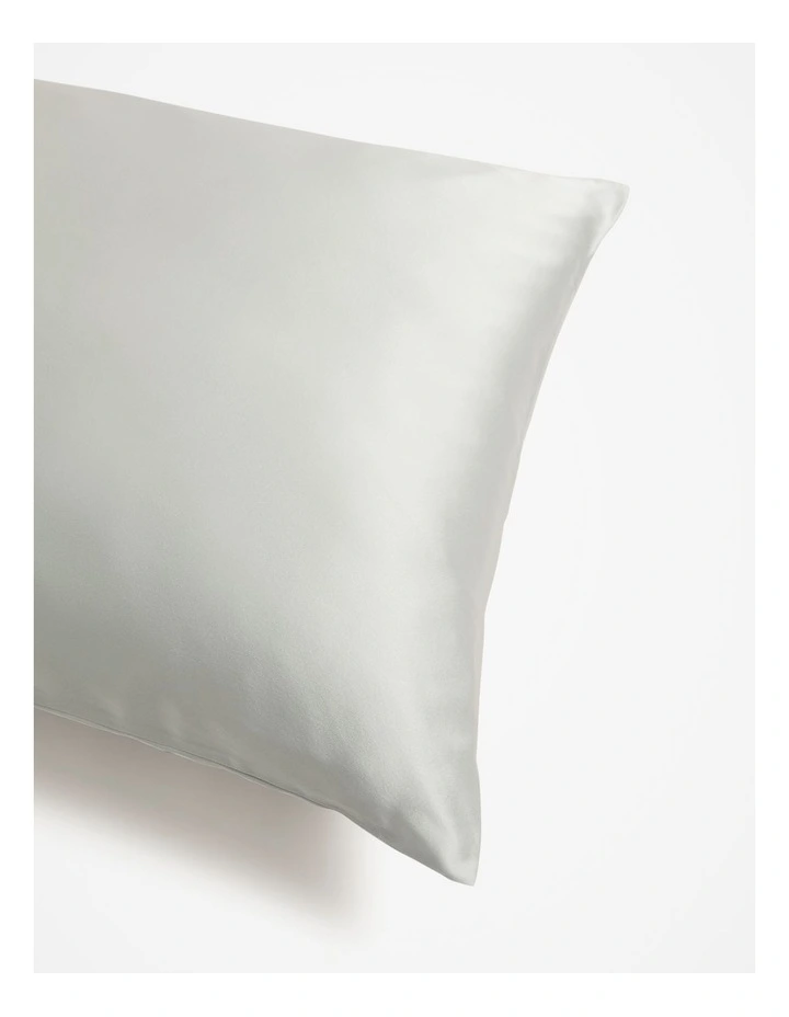Silk Pillowcase in Pale Grey