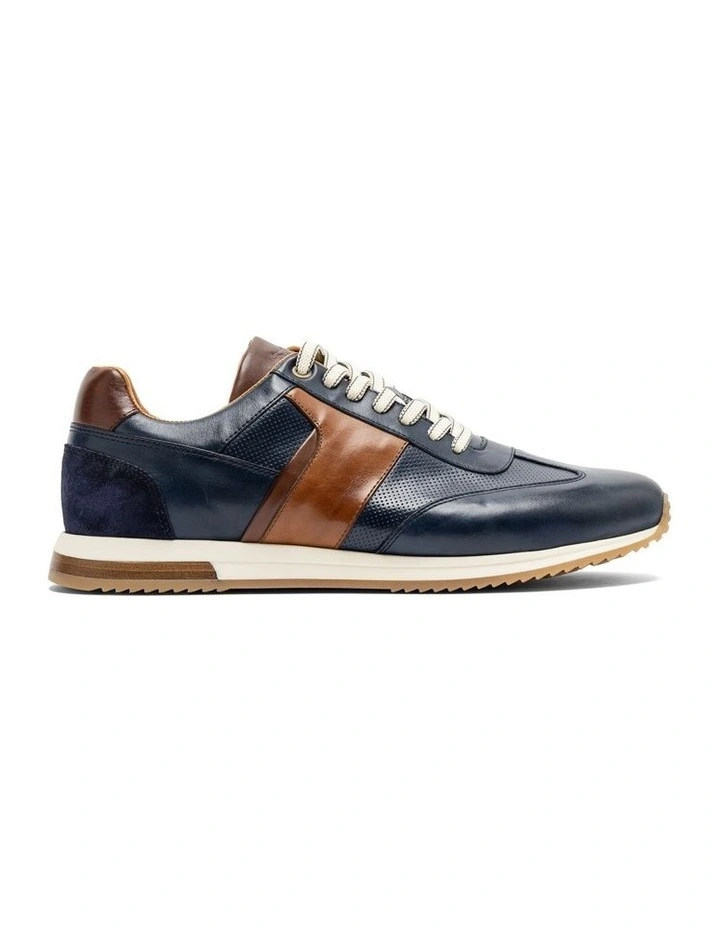 Parua Sneaker in Navy
