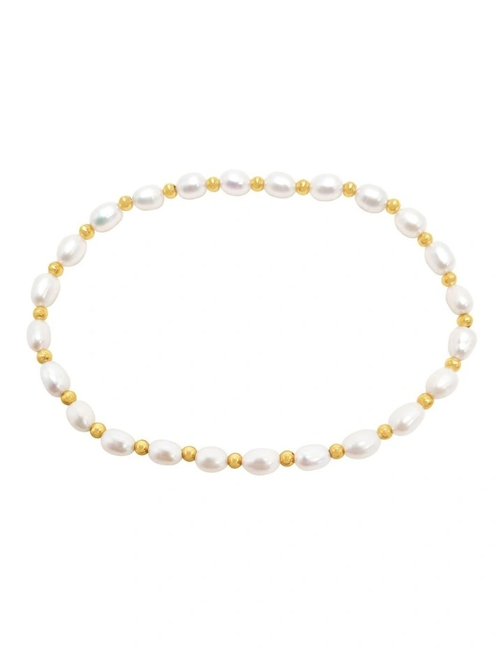Dainty Pearl & Gold Bracelet in White