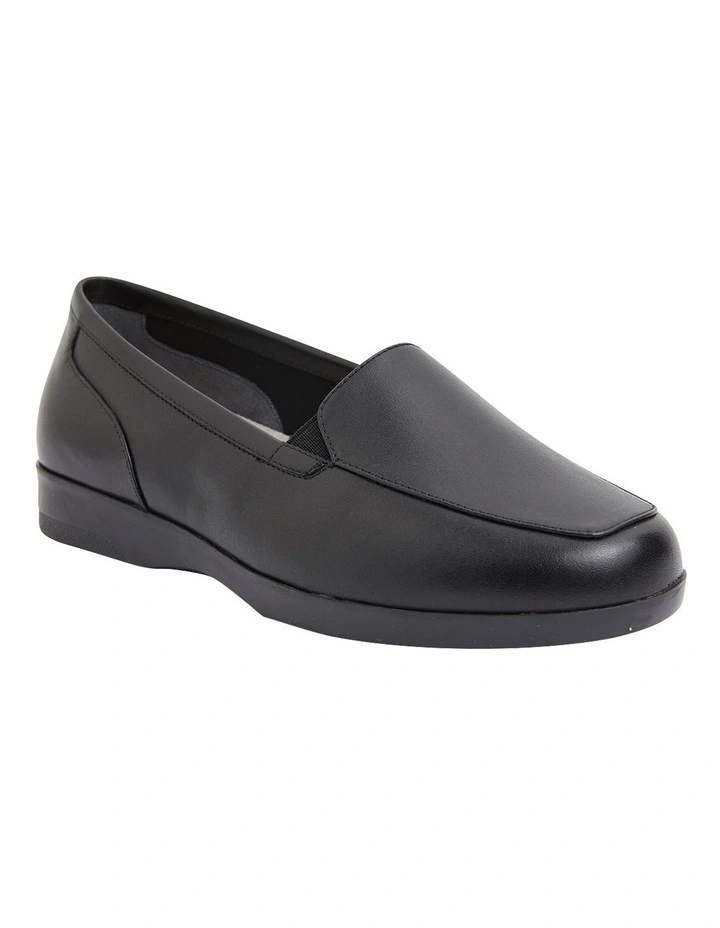 Verse Black Glove Flat Shoes