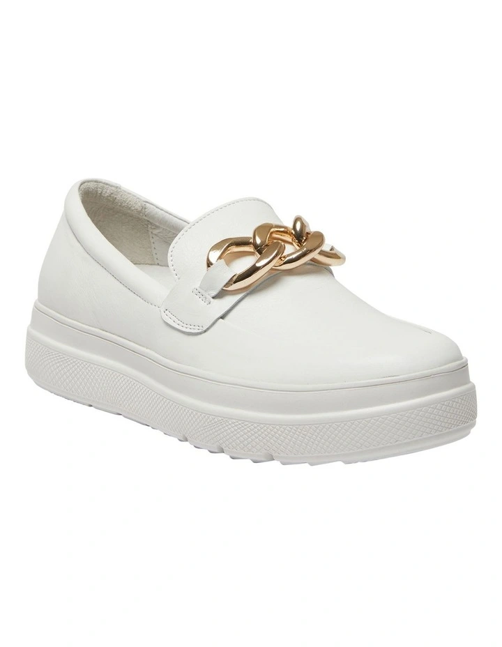 Bates Sneakers in White Leather