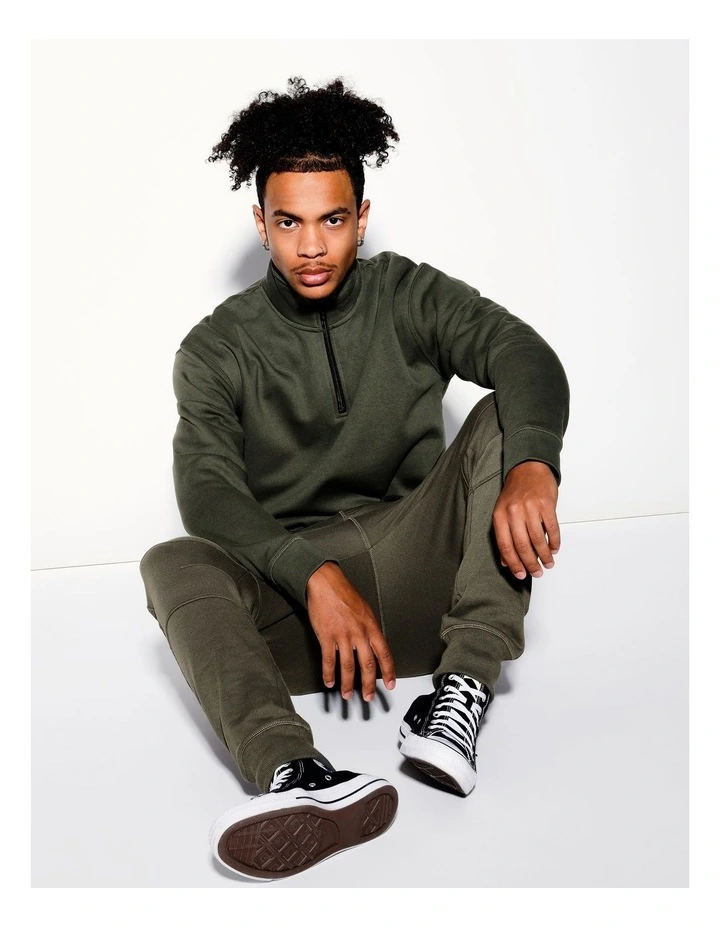 Quintin 1/4 Zip Sweat in Green