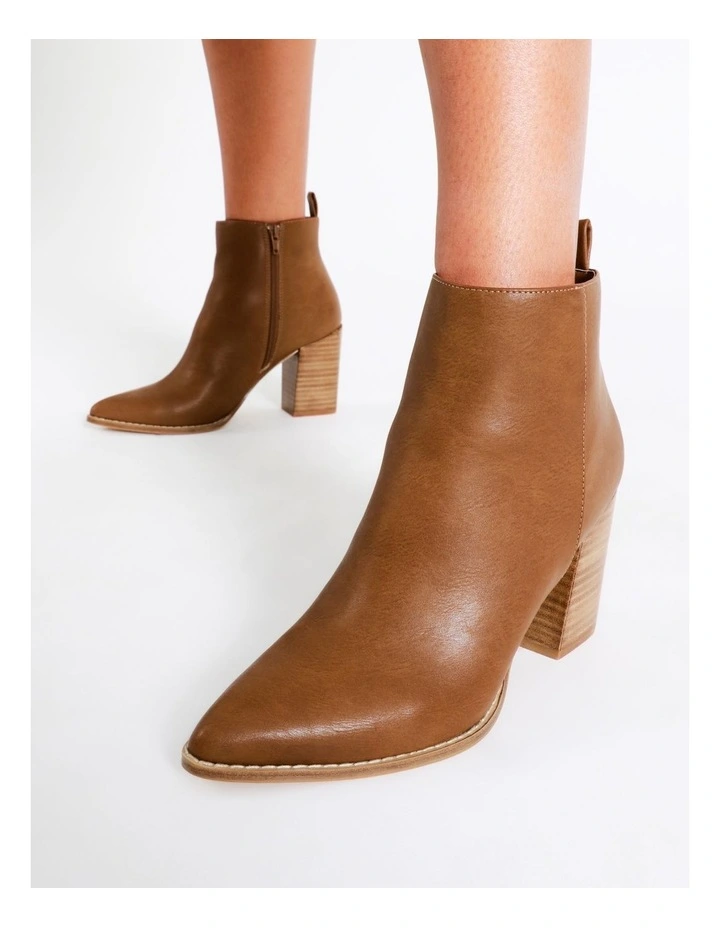 Cupid Boot in Tan