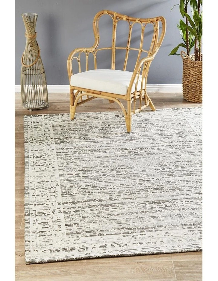 Magnolia Rug 88 in Silver