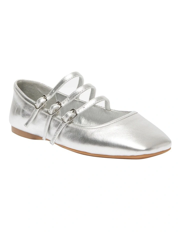 Millie Flat Shoes in Silver Metallic