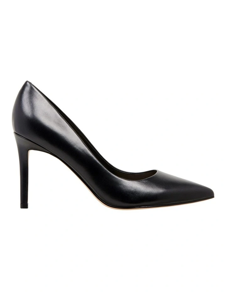 Ezra Pumps