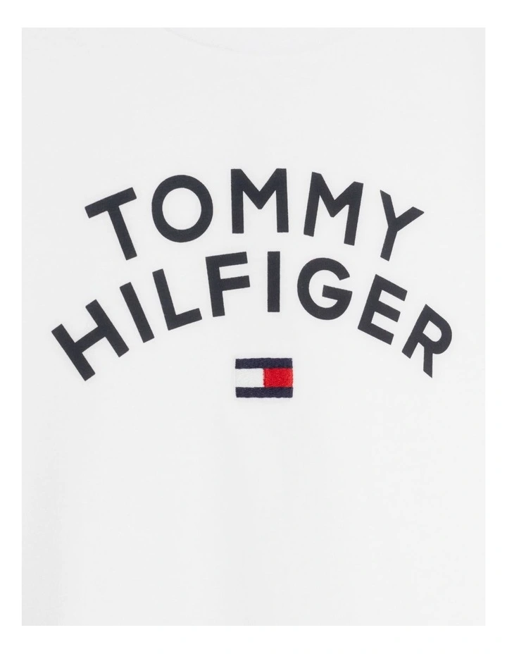 Boys 8-16 Graphic Logo Archive Fit T-Shirt in White