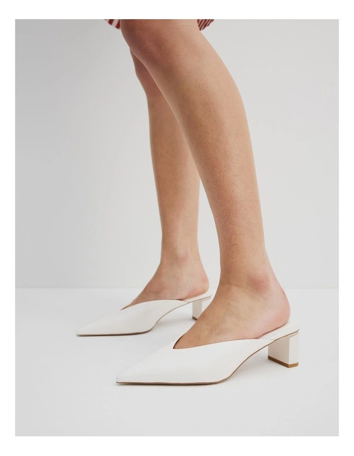 Klara Mid Heel in Blanc