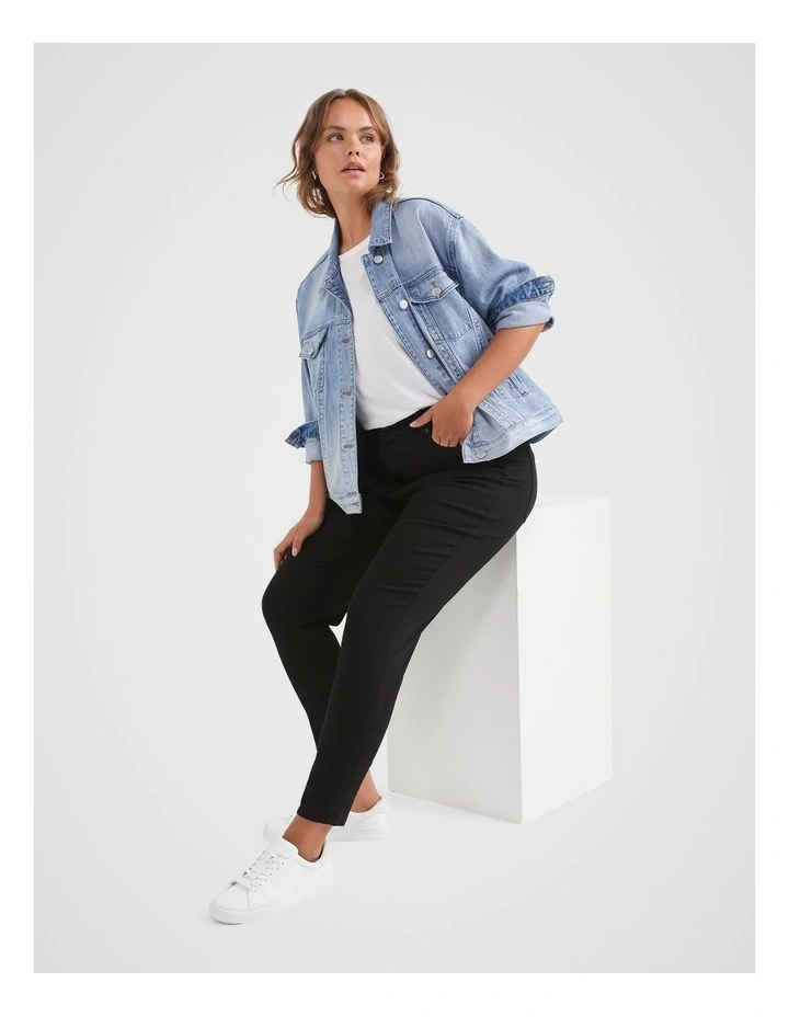 The Tech Stretch Jean in True Black