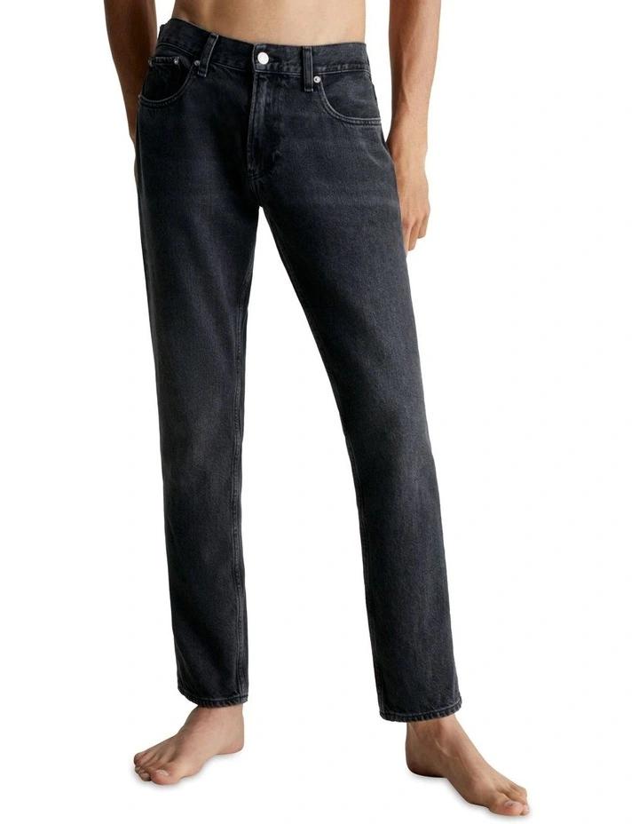 Authentic Straight in Denim Black