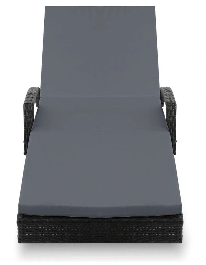 Outdoor Sun Lounge Chair with Cushion