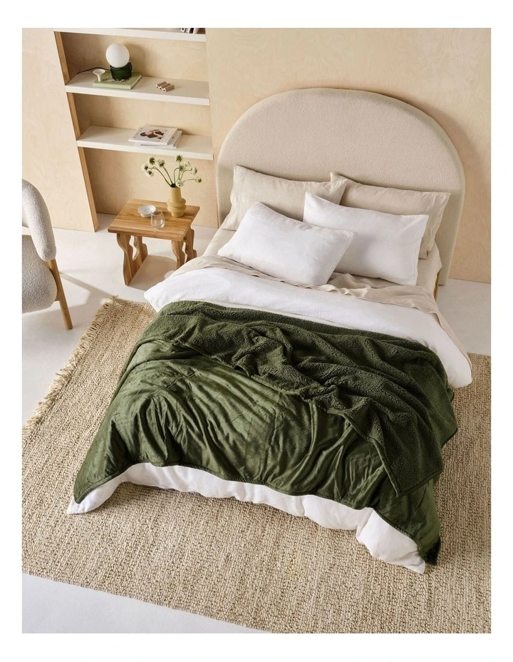 Sena Blanket 220x240cm in Olive