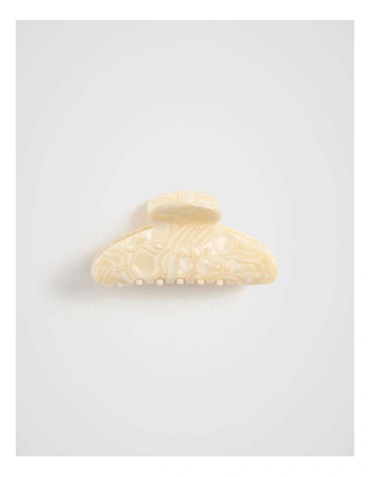 Resin Hair Claw Clip in Vanilla