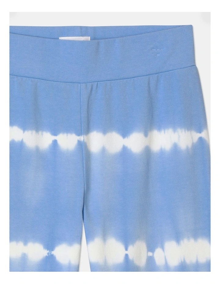 Essentials Flare Legging in Blue