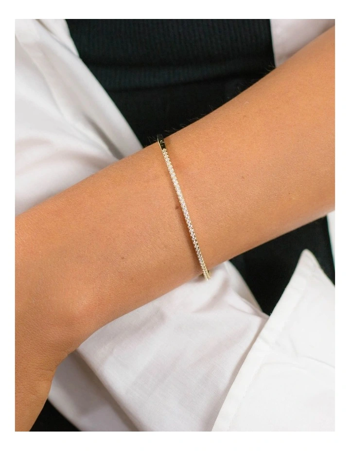 Brilliant Bangle in Gold