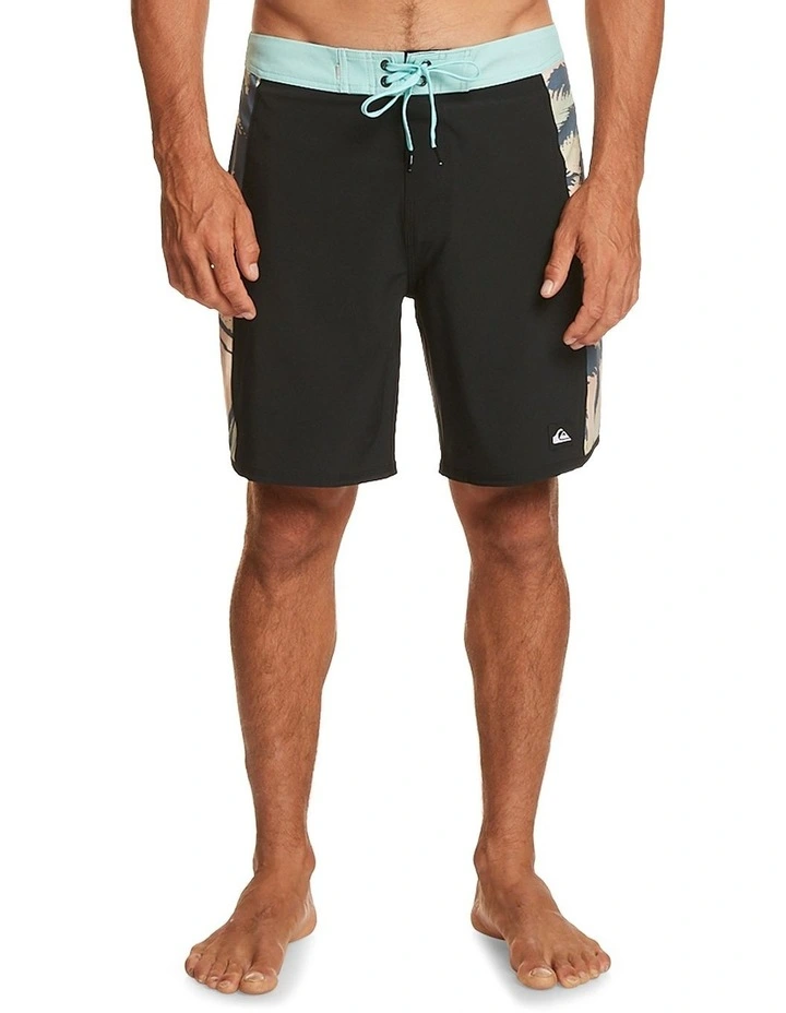 Surfsilk Arch 18" Boardshorts in Black
