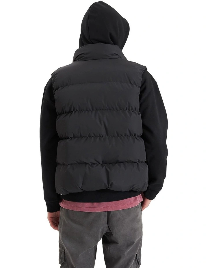 Solomon Puffer Vest in Jet Black