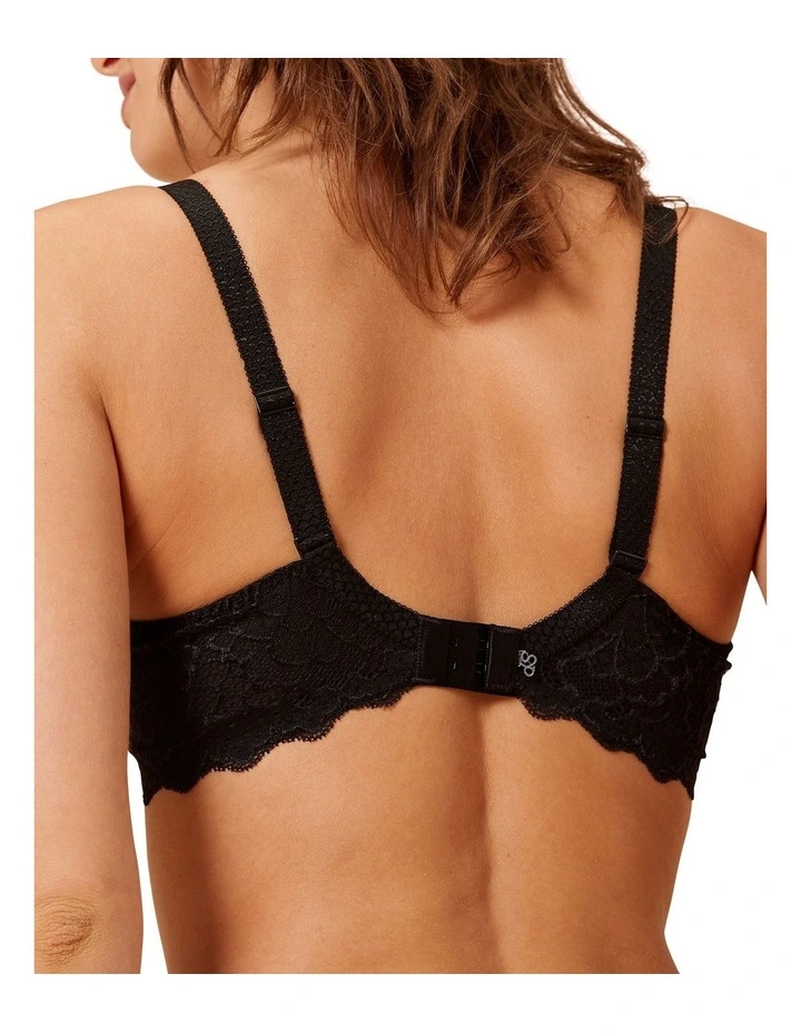 Caresse 3D Plunge Contour Bra in Black