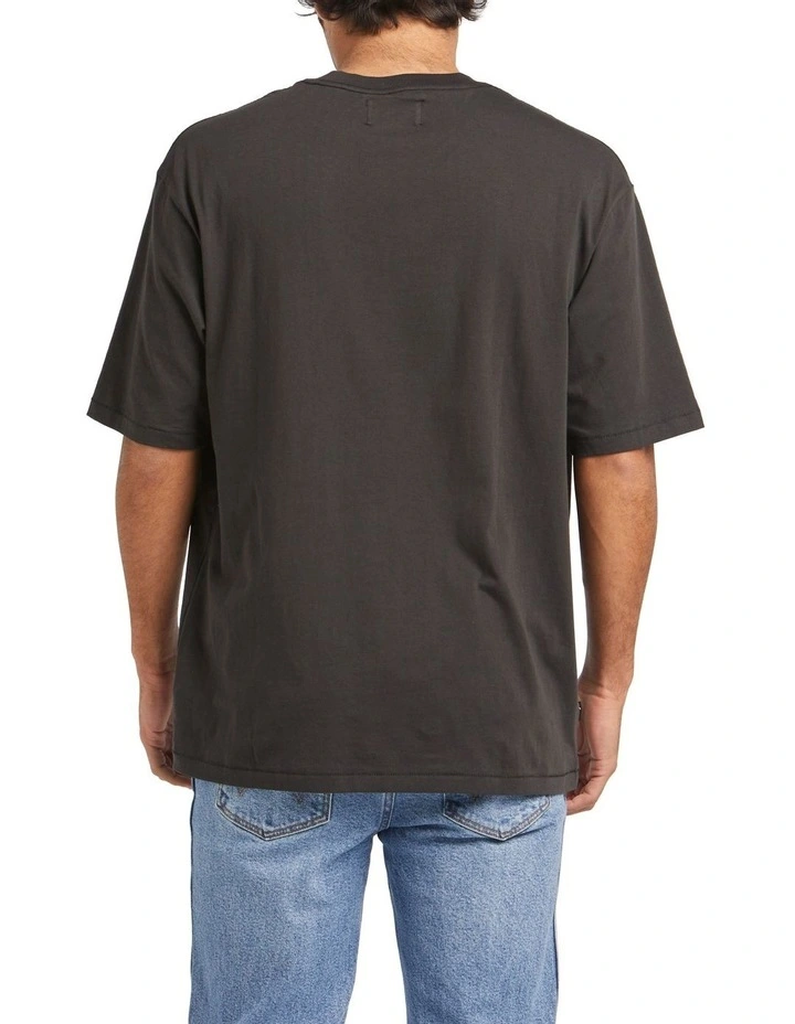 Sun Hit Tee in Worn Black