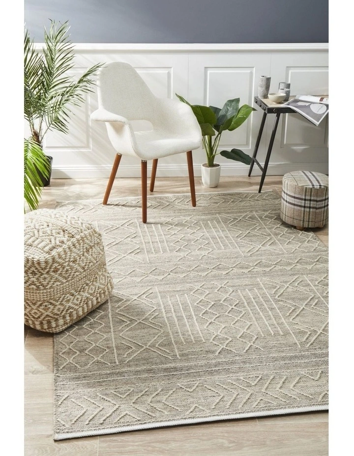 Arya Stitch Woven Rug in Natural