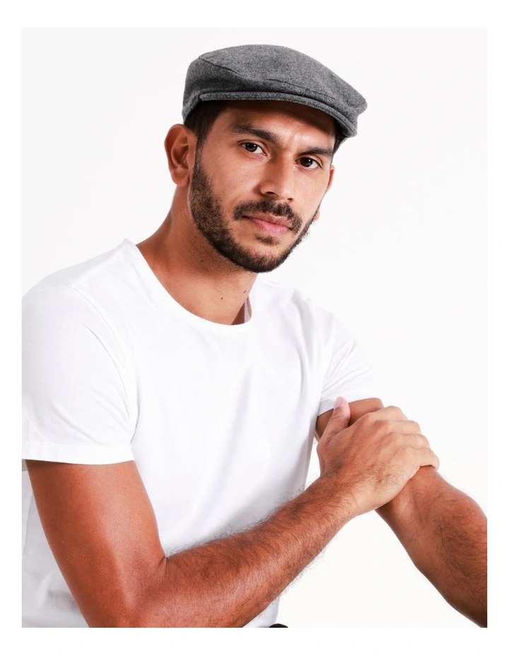 Driving Cap in Dark Grey
