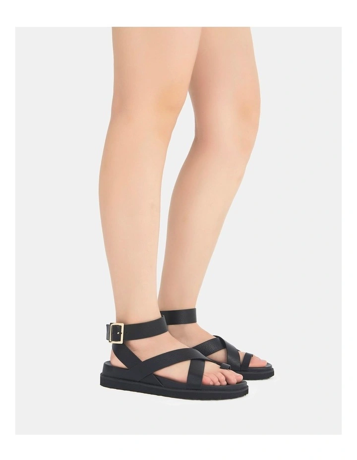 Tillie Flats in Black