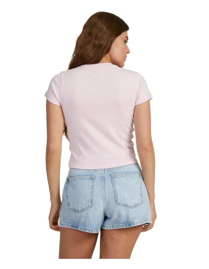 Summertime Glow Boyfriend T-shirt in Pirouette