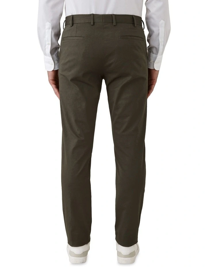 Gerrard Tailored Fit Trouser in Green