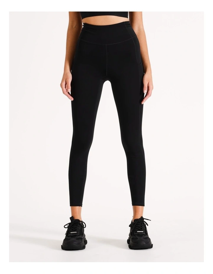 Core Legging in Black