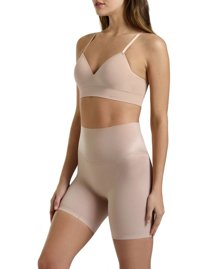 Micro Grip Shorts in Rose Beige