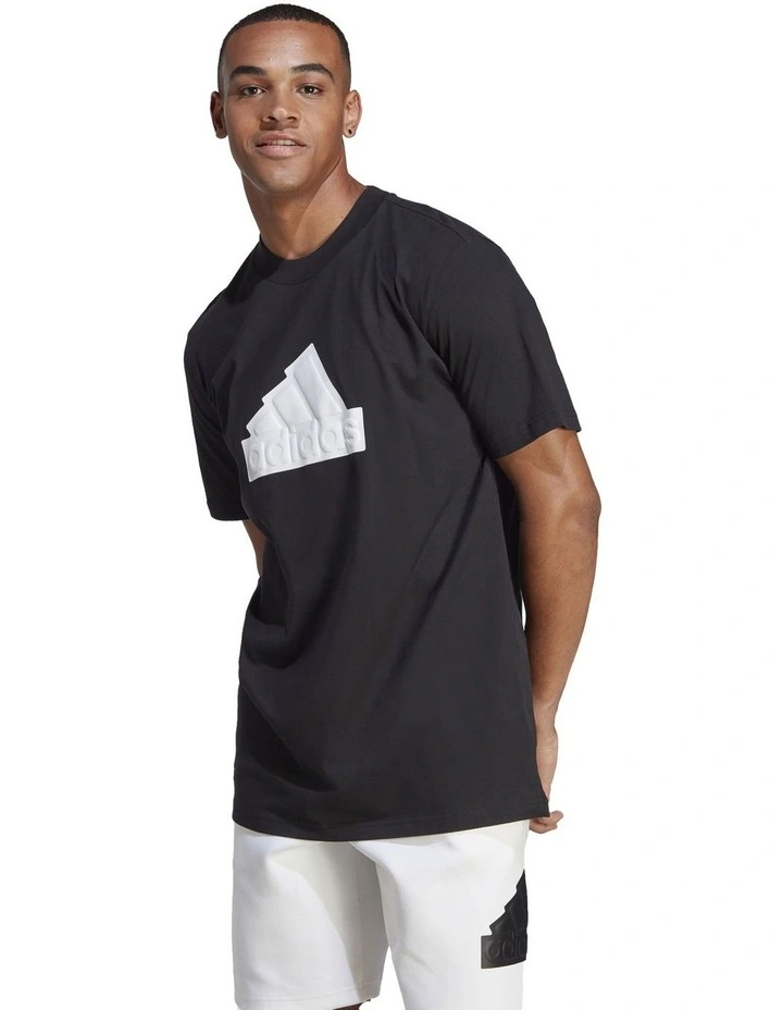 Future Icons Badge of Sport T-shirt in Black/White