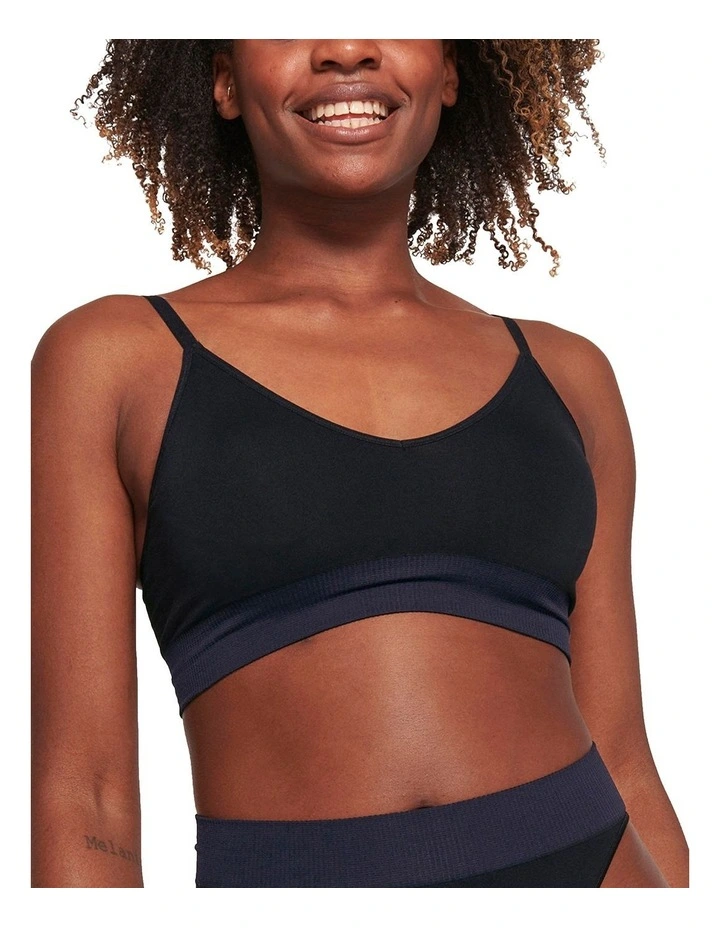Ever Infused Aloe Bralette in Black