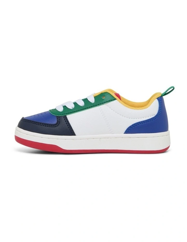 Court Ii Youth Sneakers in White