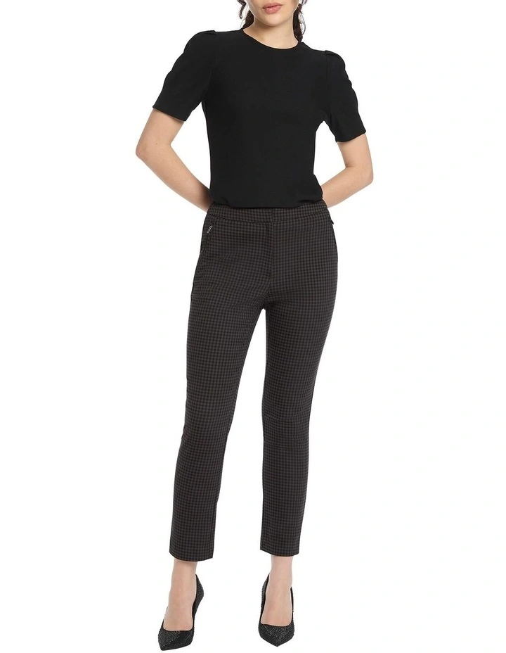 Kiss On My List Pant in Black