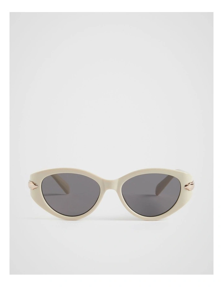 Renee Cat Eye Sunglasses in Brown