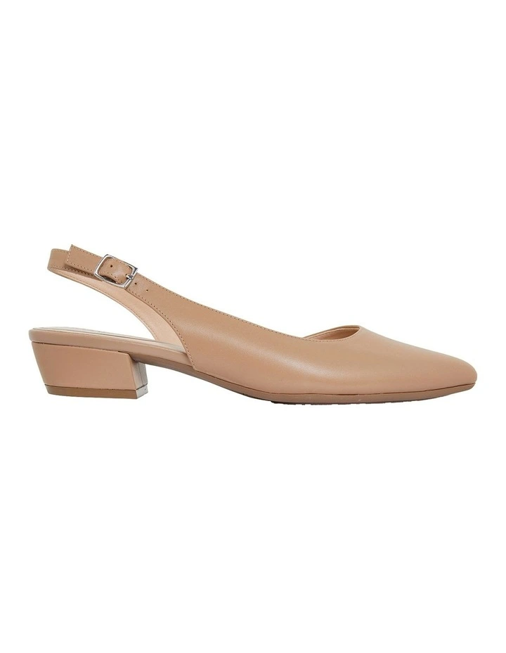 Ramsey Heeled Shoes in Camel Leather