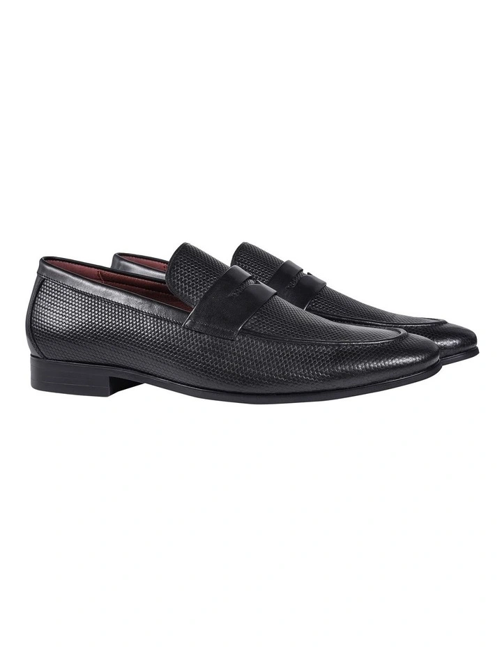 Lapel Black Slip-on Shoe in Black