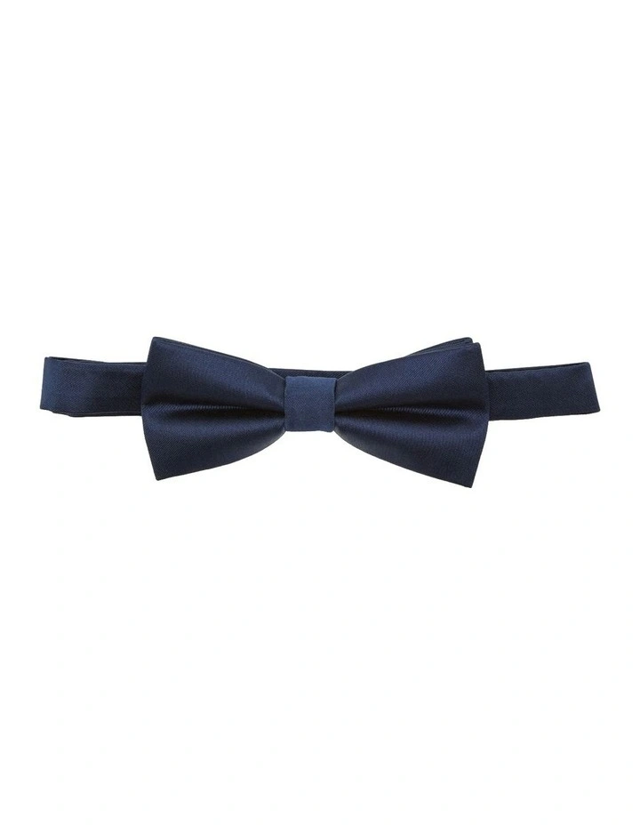 Solid Colour Bow Tie in Dark Navy