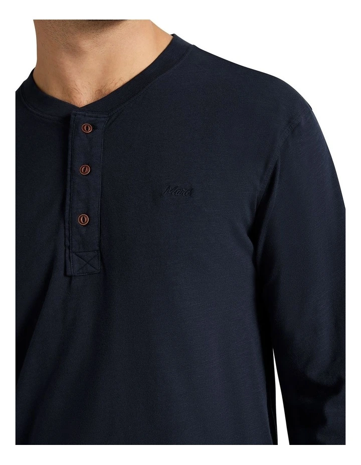 Justin Henley Top in Navy
