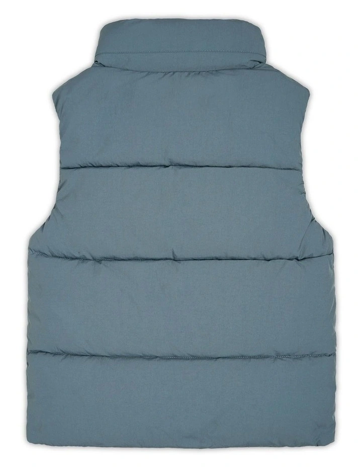 The New Chester Puffer Vest (8-14 years) in Bay Blue