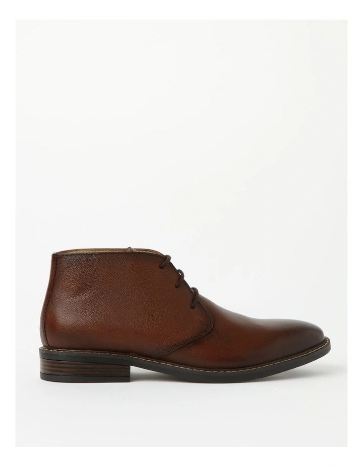 Flynn Chukka Boot in Brown