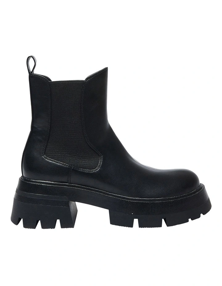 Hayes Boots in Black