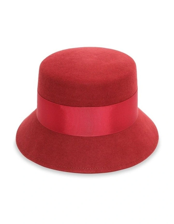 Darcy Bucket Hat in Red Rust
