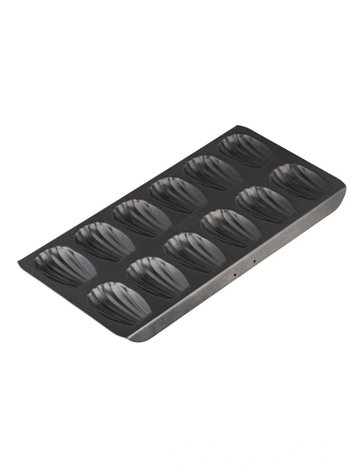 Baker Maker Non-Stick 12 Cup Madeleine Pan in Black