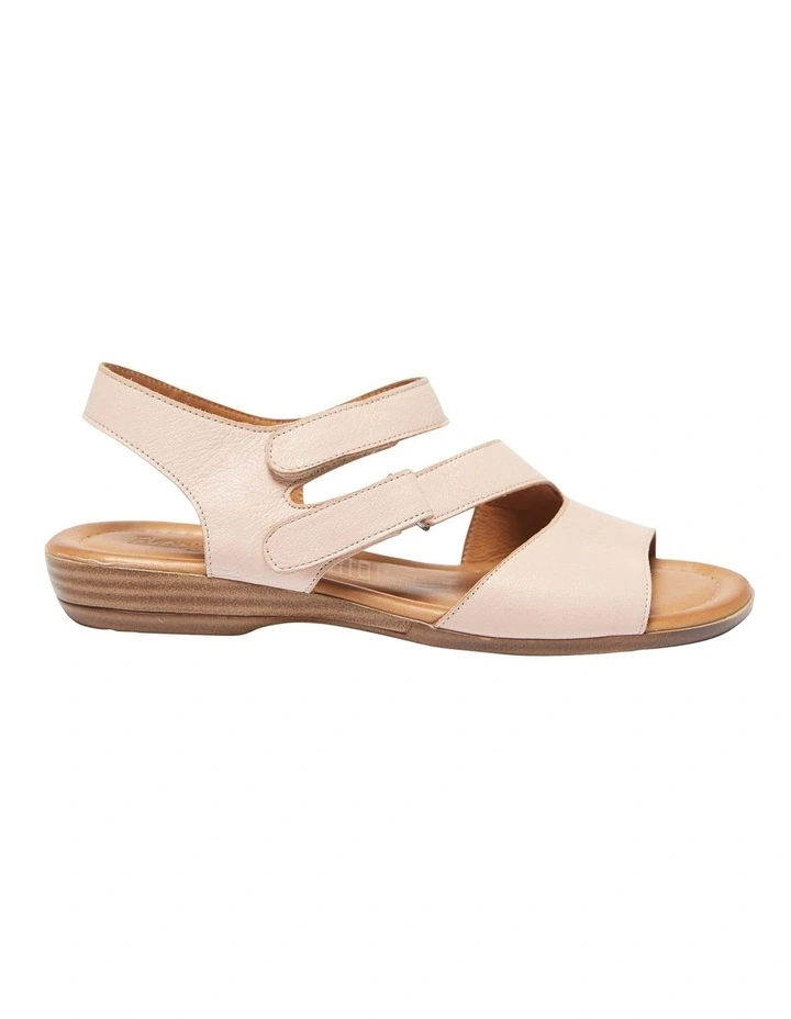 Kenya Sandals In Blush Leather