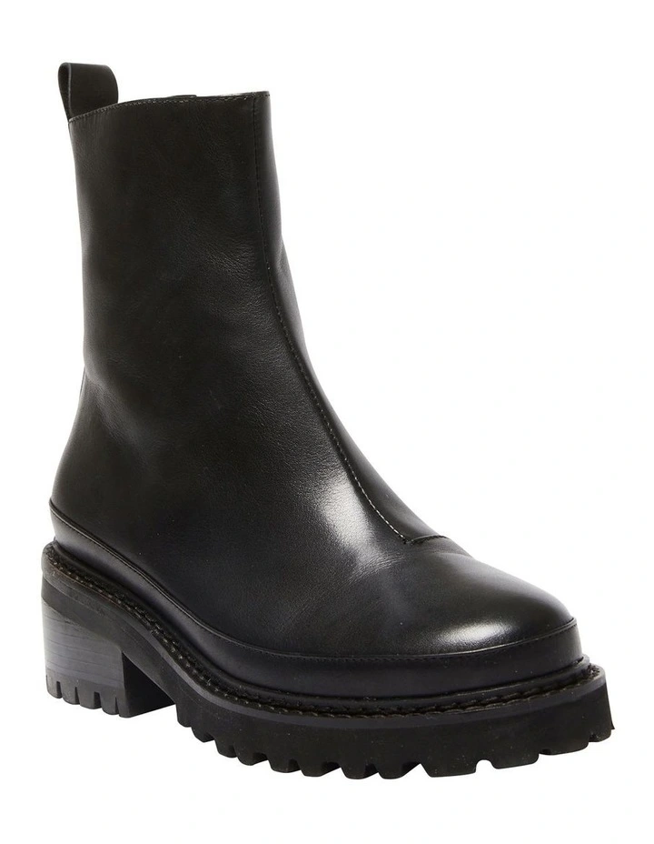 Tamara Leather Boots in Black