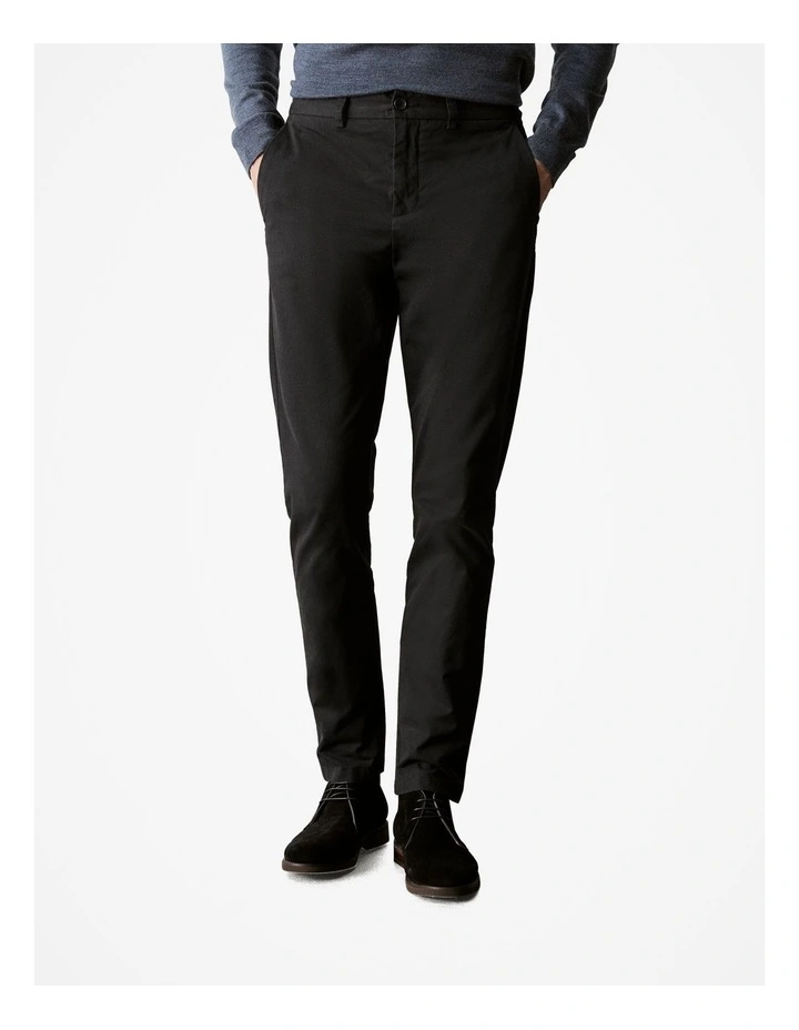 Slim Fit Modern Chino Pant in Black