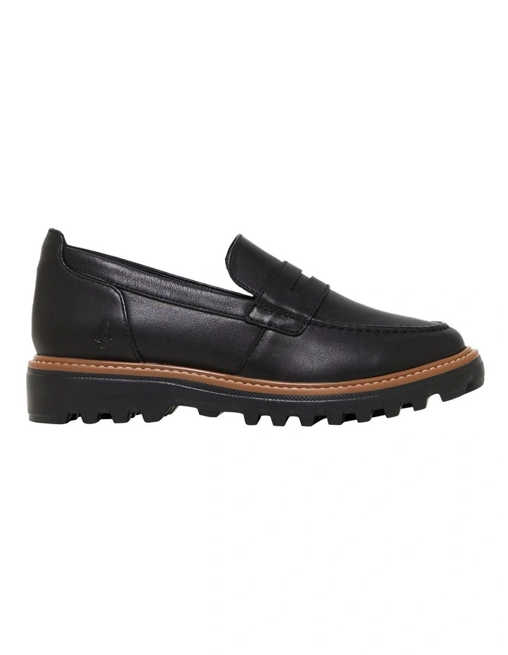 Beau Flat Shoe in Black