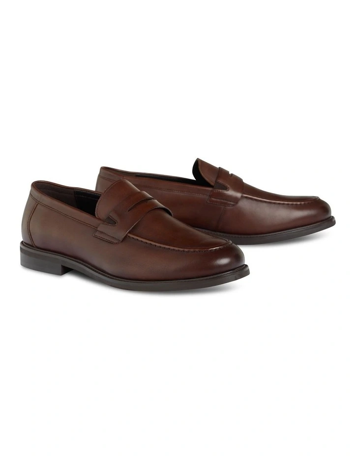 Barrett Dress Loafer in Chocolate
